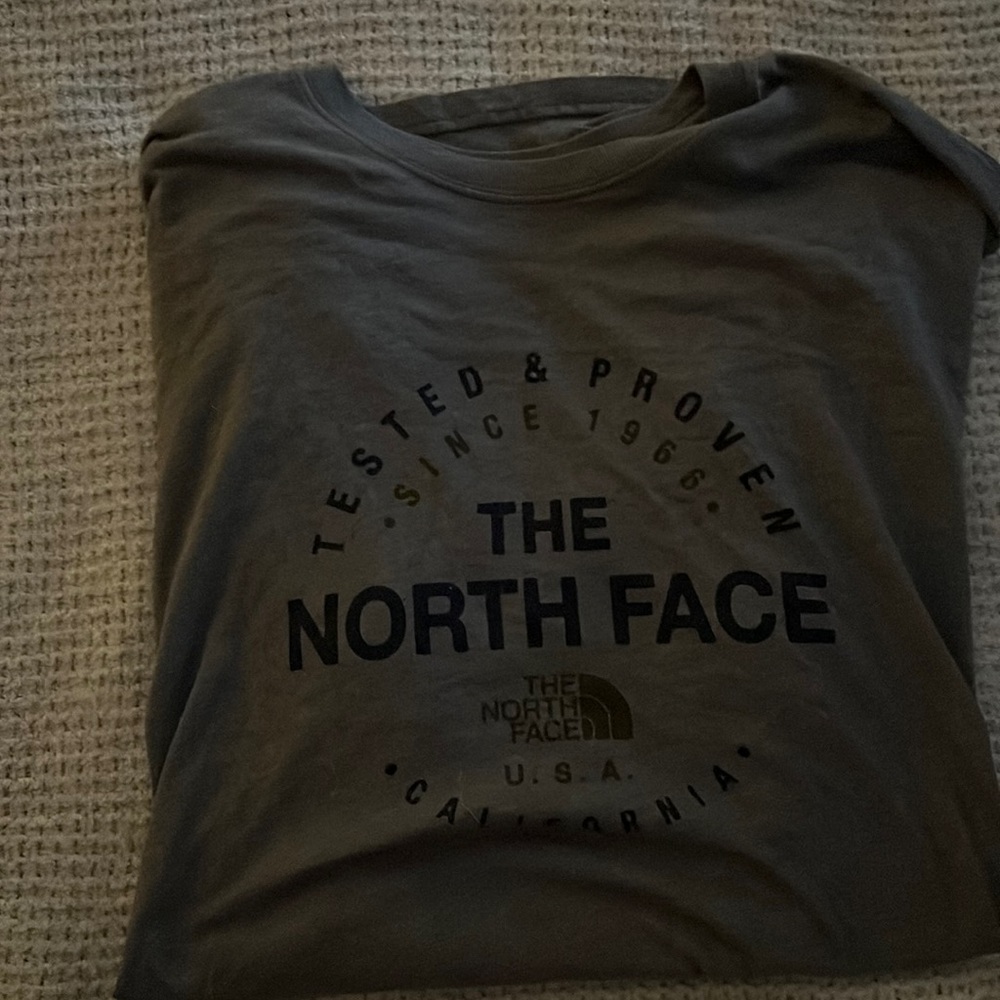 Men’s short sleeve top